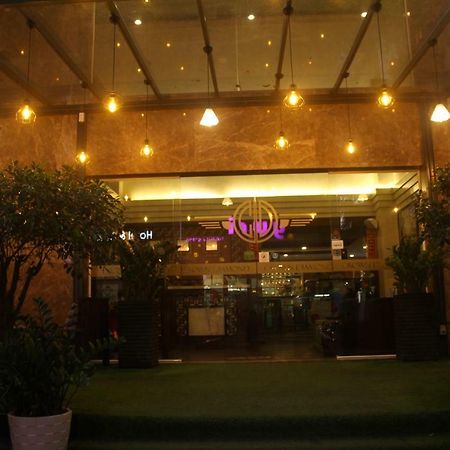 Crown Diamond Hotel - Phu My Hung District 7 Ho Chi Minh City Exterior photo