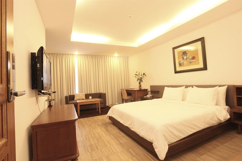 Crown Diamond Hotel - Phu My Hung District 7 Ho Chi Minh City Exterior photo